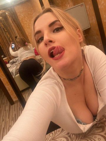 Викуся